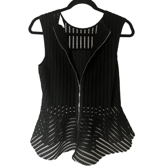 J.O.A Los Angeles -  Zipper netted fluted Vest - Women size M - Picture 2 of 4
